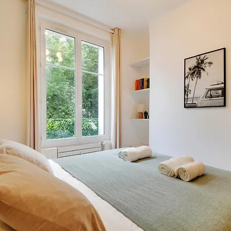 Calm Square Flat Apartment Boulogne-Billancourt